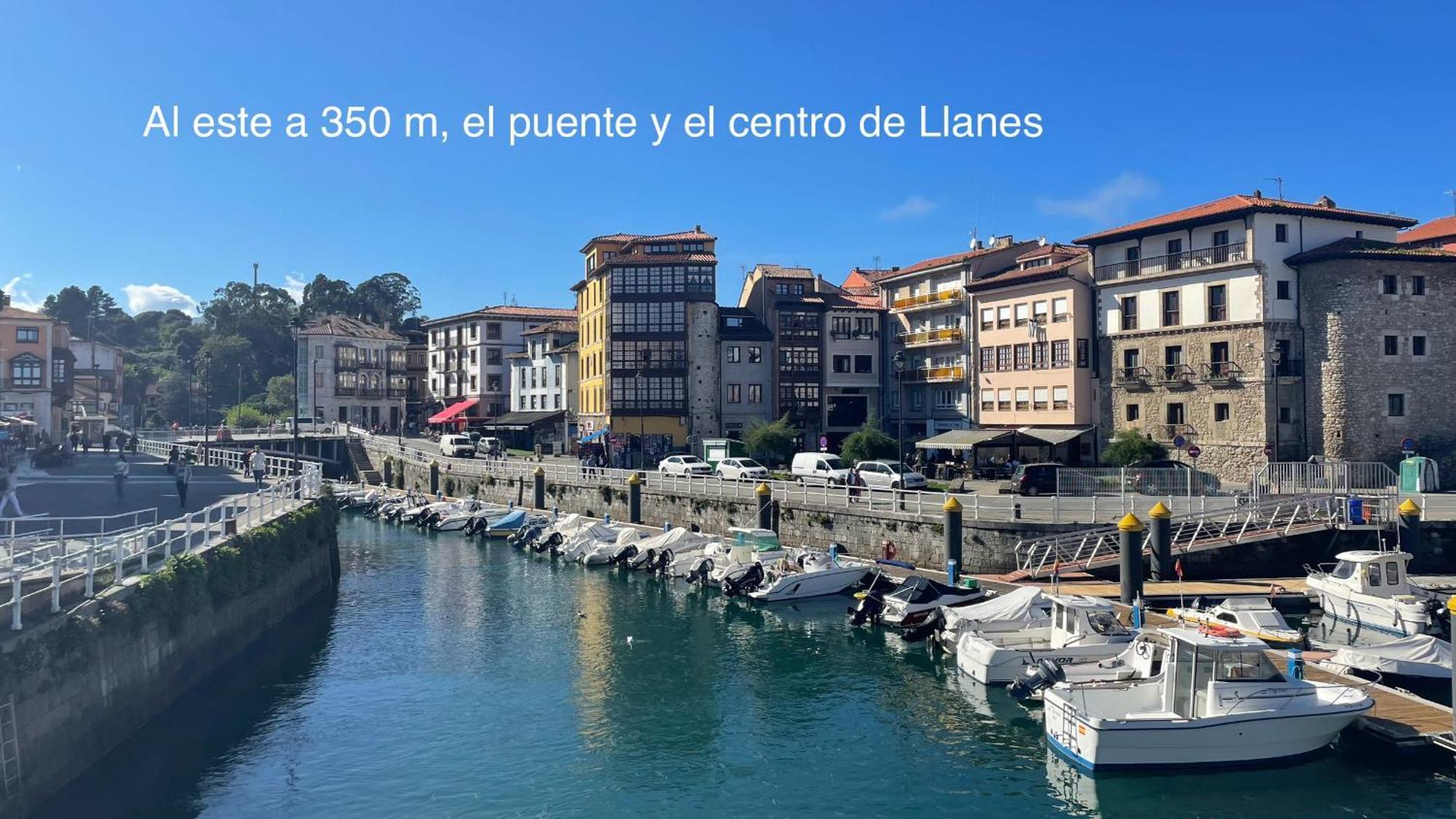 Apartamento De Toro Llanes Eksteriør bilde