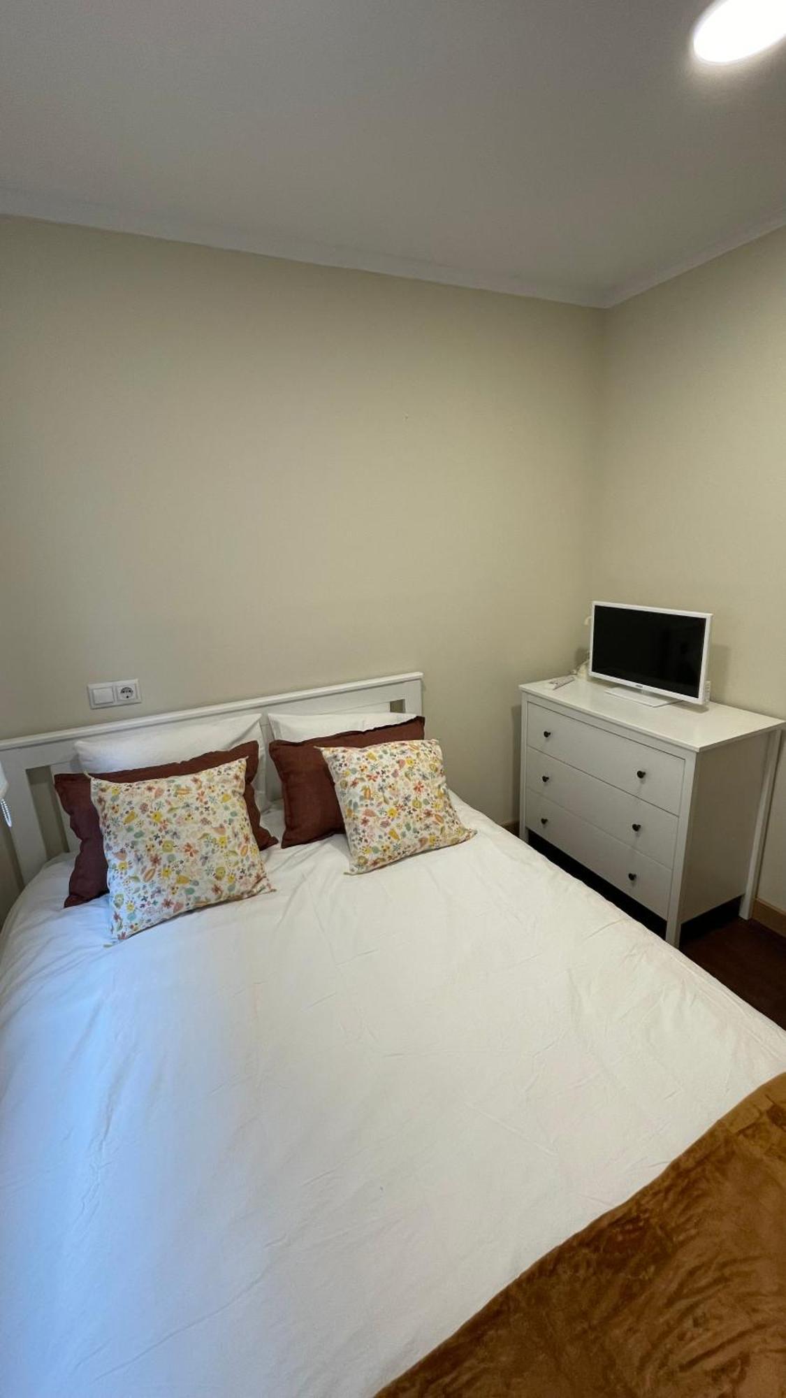 Apartamento De Toro Llanes Eksteriør bilde